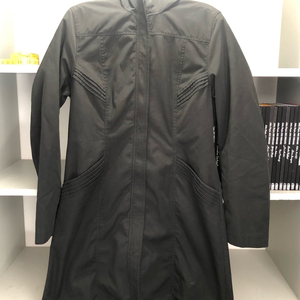 Divided 3/4 Black Utility Coat with Subtle Stitch Detailing